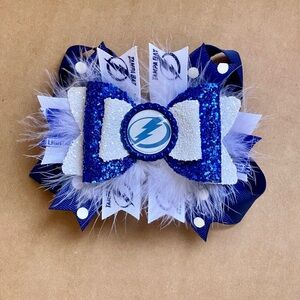 Tampa Bay Lightening Bolts Bow